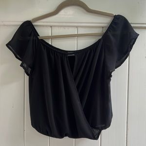 ASTR Off the Shoulder Crop Blouse